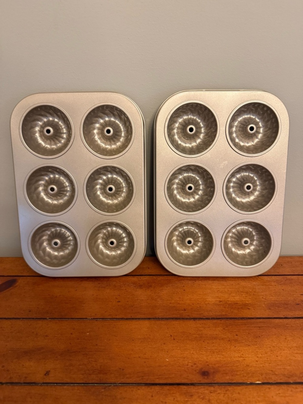 Mini Bunt Pans Lot of 2